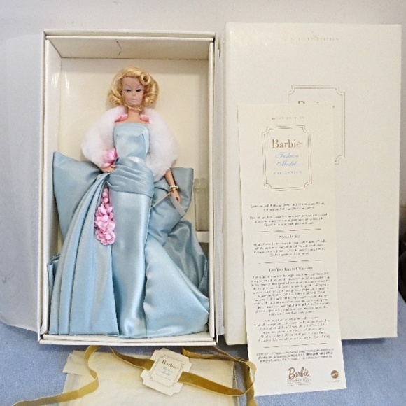 Mattel Barbie Limited Edition Delphine Silkstone Body Gold Label Doll NR - Picture 1 of 8